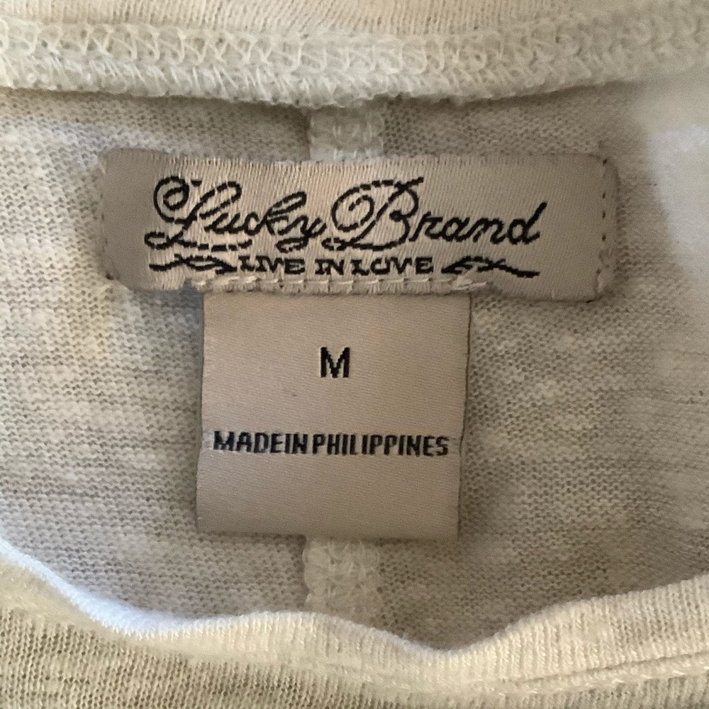 🍀LUCKY BRAND Beige Long Sleeve w/Lace - Picture 9 of 9